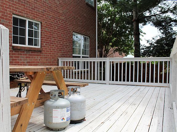 3rd image of 103 Turnberry Dr