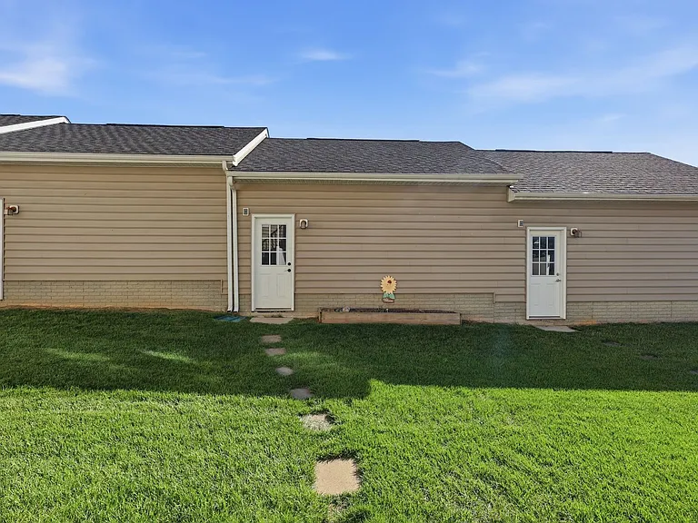 7833 Wormans Mill Rd — Photo 45