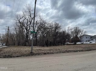 1400 12th Ave SE, Mandan, ND 58554