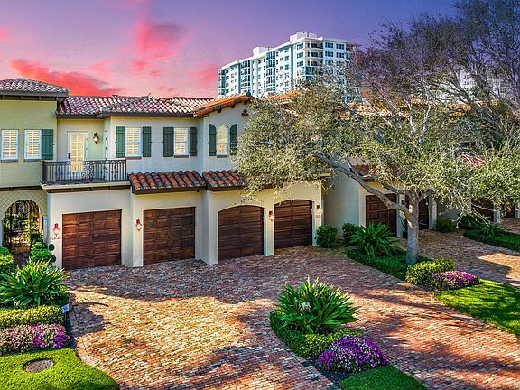 2nd image of 258 Venetian Drive