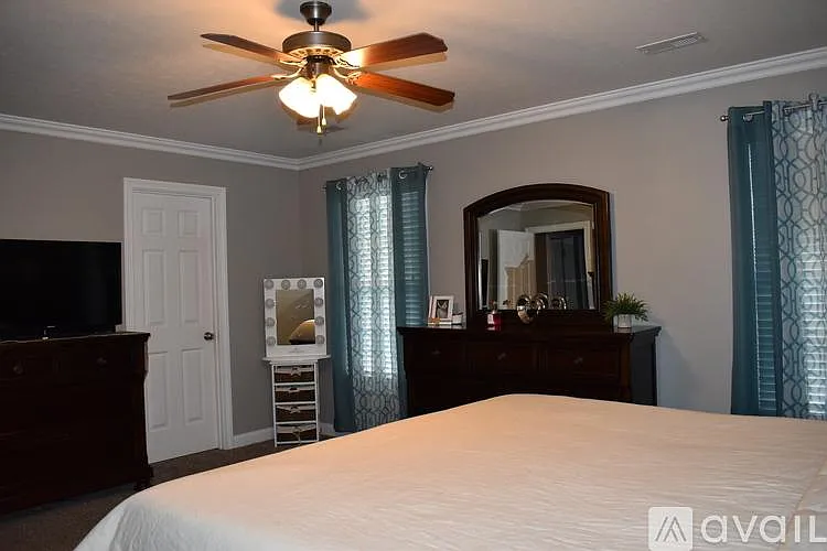 112 Tallyho Way — Photo 32