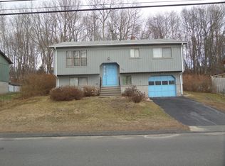 553 Horton Hill Rd, Naugatuck, CT 06770