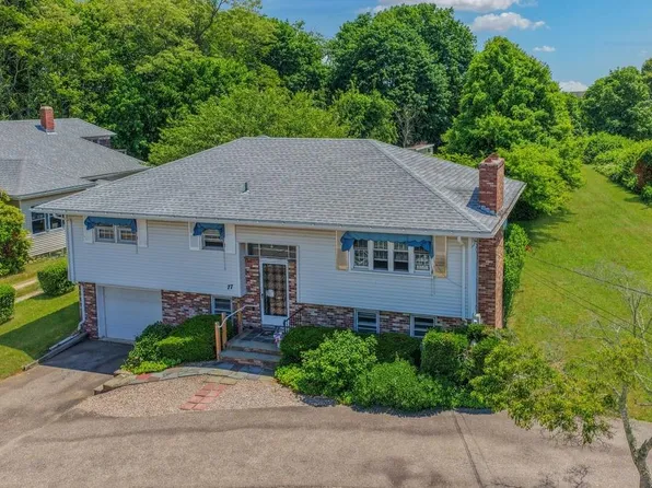 77 Tower St, Westerly, RI 02891