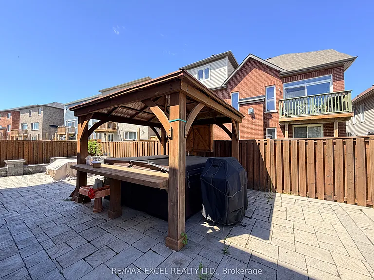 130 Laurendale Ave — Photo 23