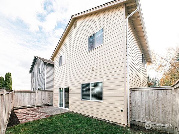 2nd image of 9129 2nd Pl SE
