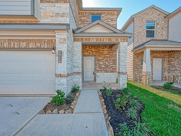 7910 Cypress Country Dr — Photo 6
