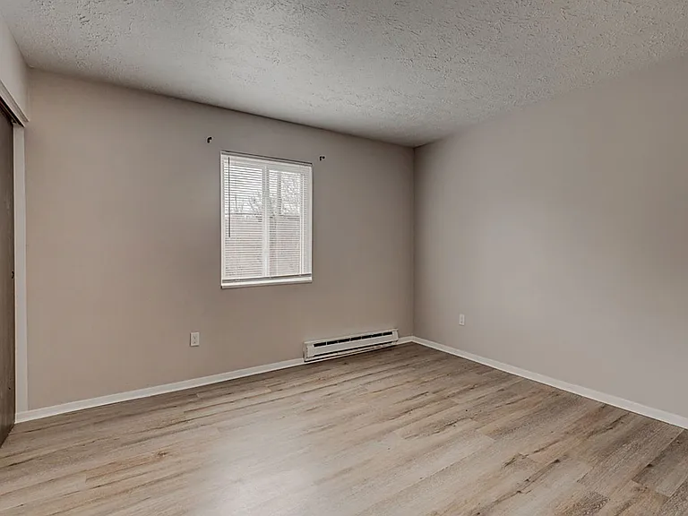 422 S Miami Ave — Photo 12