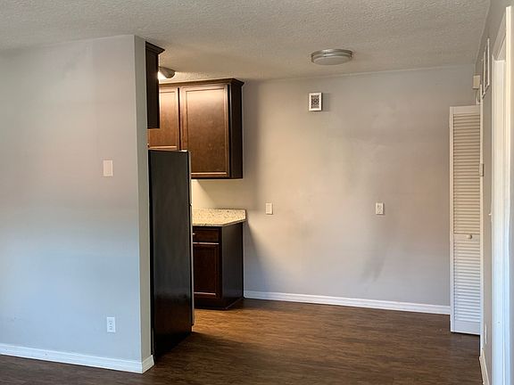 4th image of 1466 Palm Ave #7