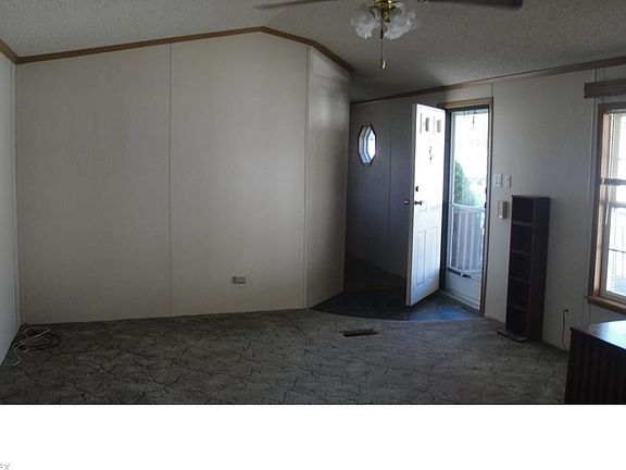 3rd image of 2657 Stoneyridge Dr
