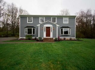 75 Margaret St, Tiverton, RI 02878