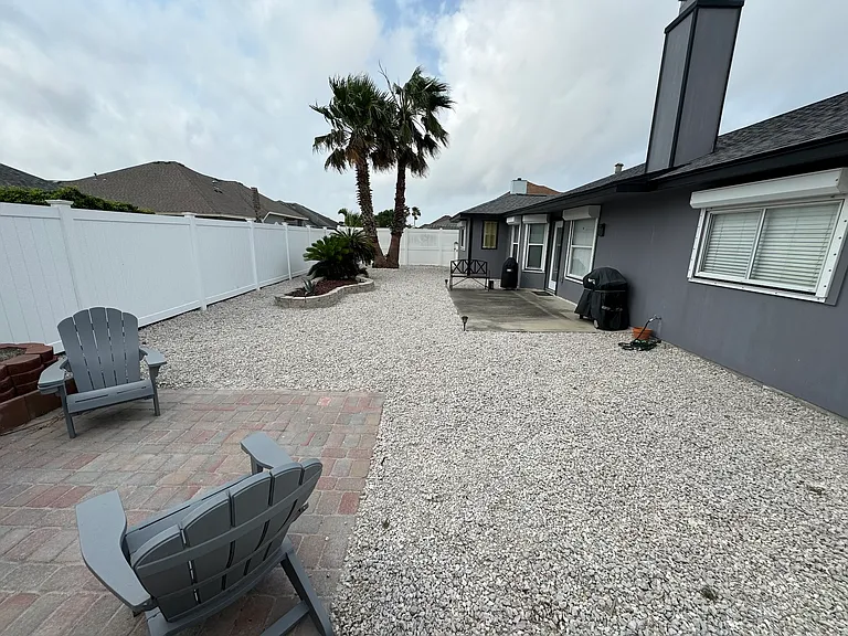 14922 Aquarius St — Photo 28
