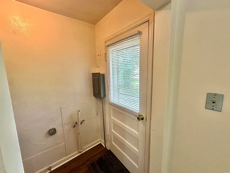 1901 Conlin Ave #A — Photo 12