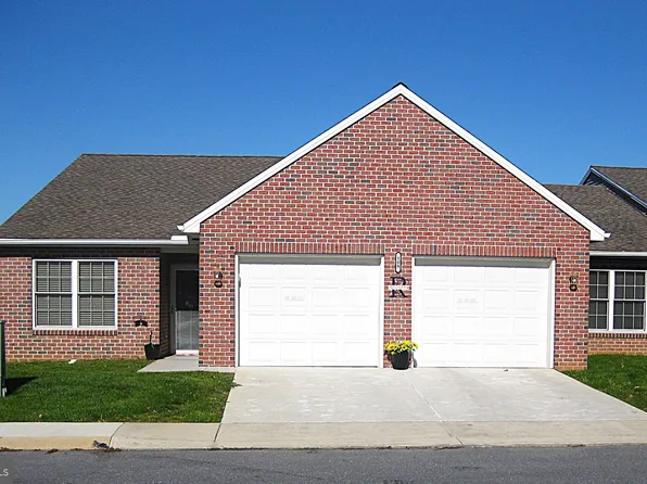 109 Blackbird Ln, Shippensburg, PA 17257