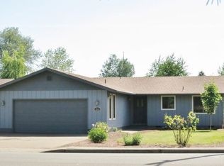 510 SE Lacreole Dr, Dallas, OR 97338