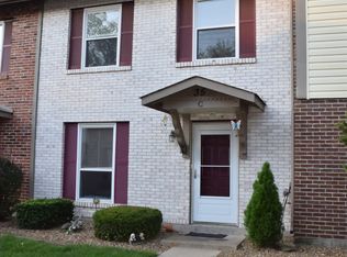 35 Park Charles Blvd S APT C, Saint Peters, MO 63376