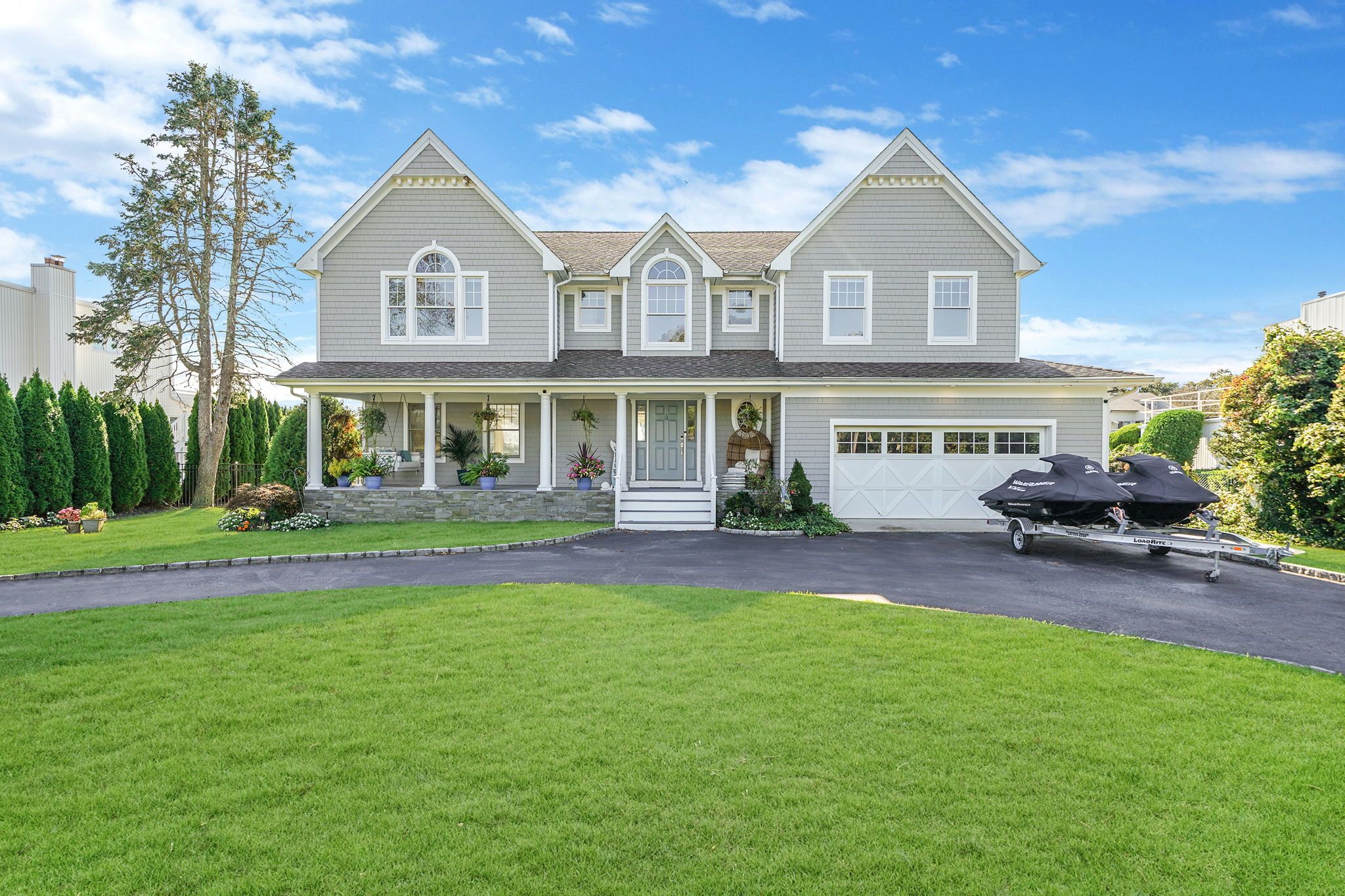 47 Romana Dr in Hampton Bays Out East