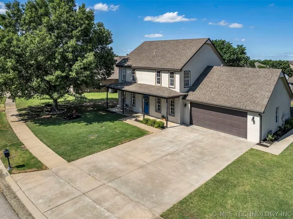 11809 N 117th East Ave, Collinsville, OK 74021