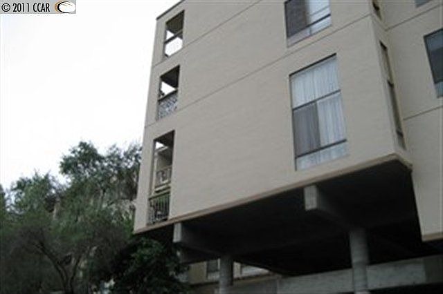 1st image of 430 N Civic Dr APT 205