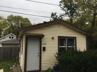 6100 W Fairview Ave, Milwaukee, WI 53213