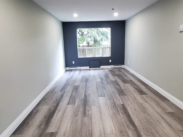 575 Lake St — Photo 11