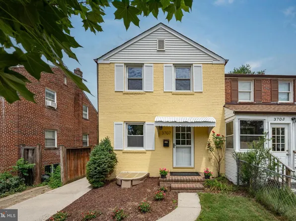 3707 1st Rd S, Arlington, VA 22204