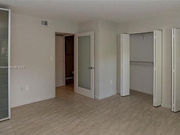 4th image of 2321 NW 33rd St APT 203
