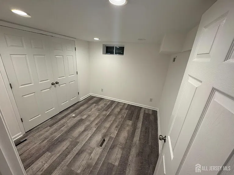 51 Kenwood Ter — Photo 20