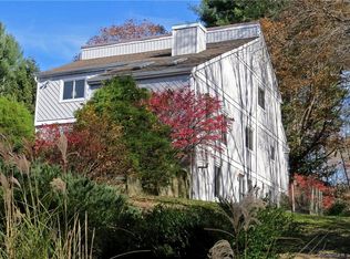 77 High Rock Rd, Sandy Hook, CT 06482