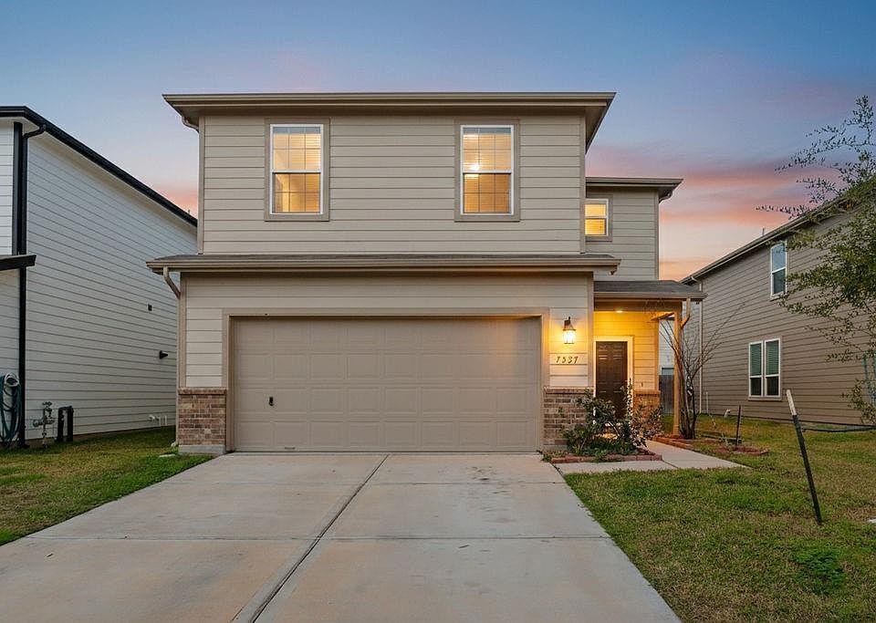 1st image of 7327 Madison Commons Ln