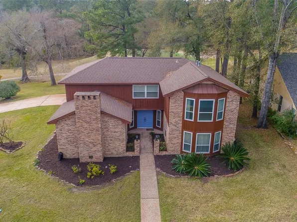 660 Hillcrest Dr, Huntsville, TX 77340