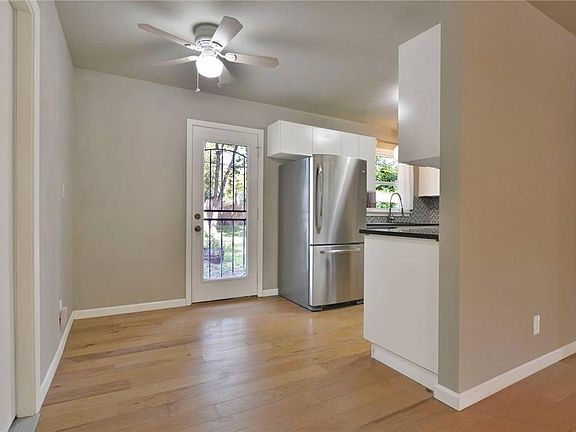 5th image of 1408 Broadmoor Dr