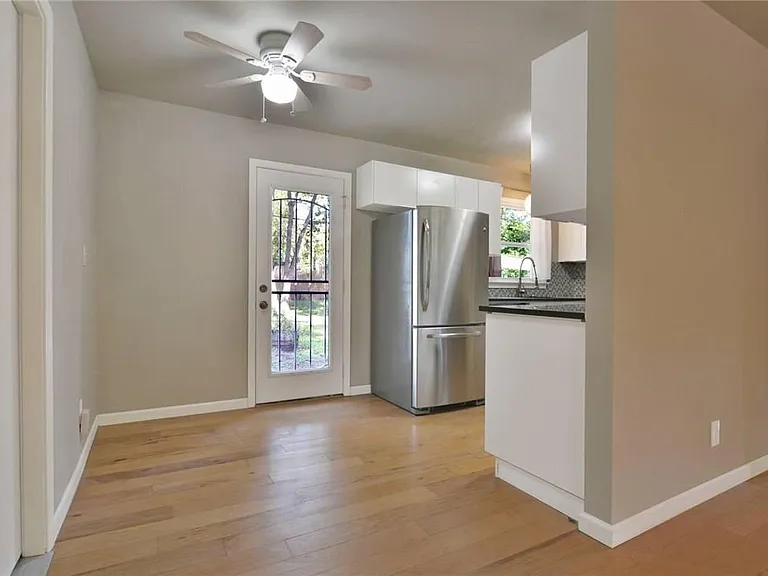 1408 Broadmoor Dr — Photo 5