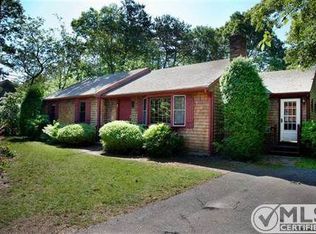 4 Shady Oak Ln, East Sandwich, MA 02537