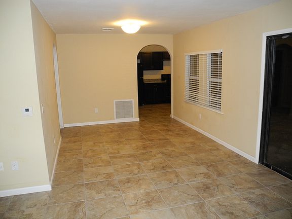 BRAND NEW 20X20" TILE