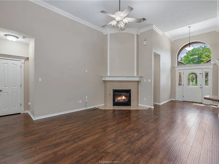 305 Stoney Hills Ct — Photo 7