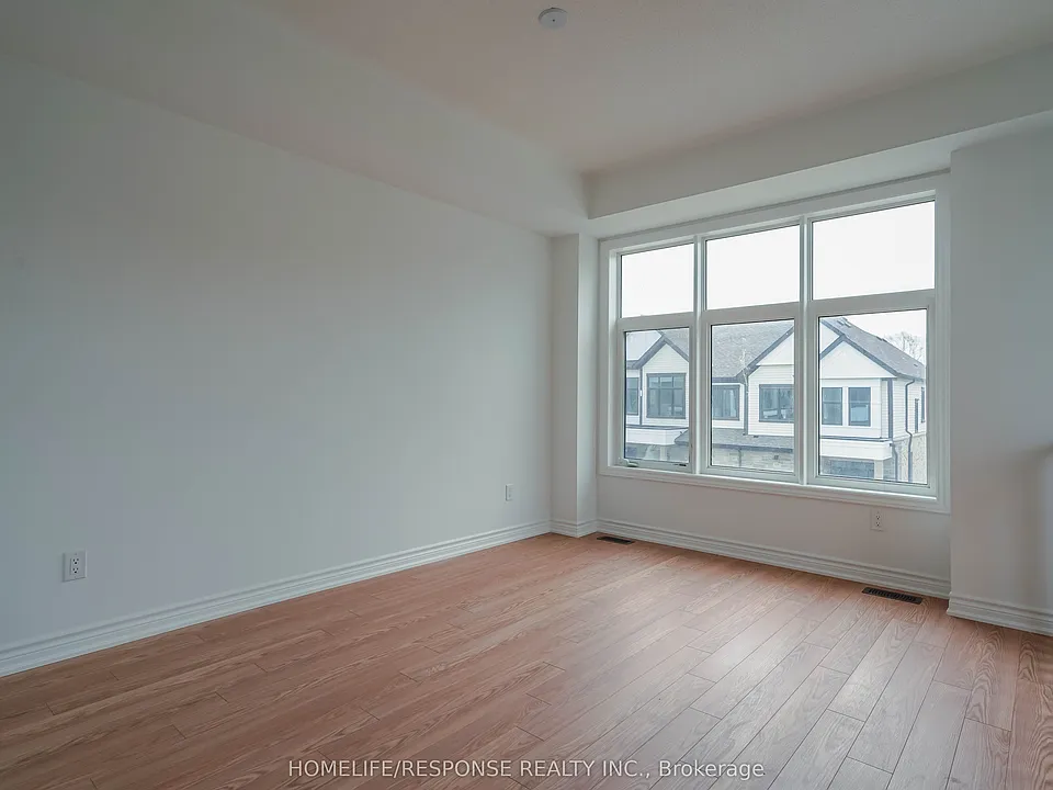 331 Okanagan Path S