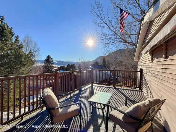 946 9th St, Meeker, CO 81641