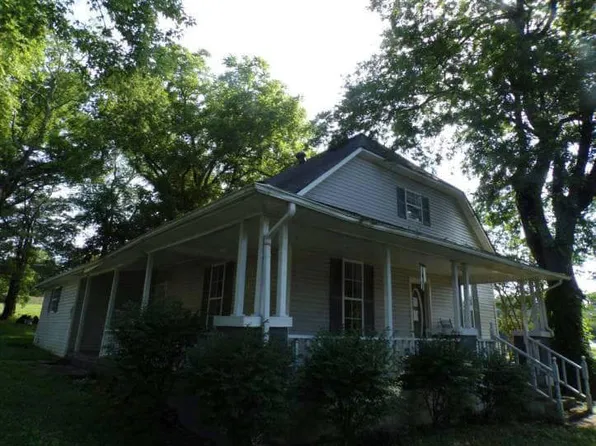 316 S Military St, Loretto, TN 38469