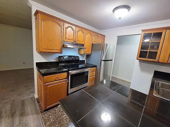 3rd image of 2215 O Pl NE #D