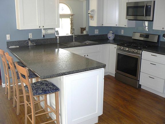 3rd image of 3700 Kilmuir Dr