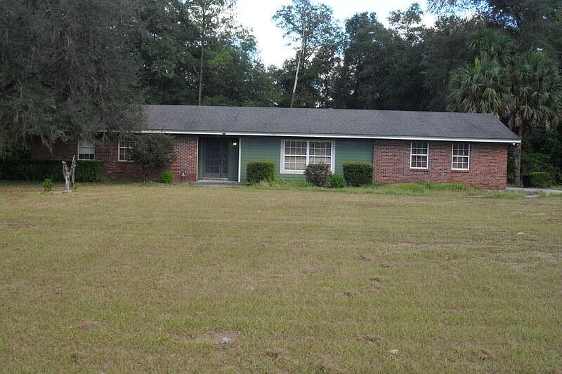 View of front.