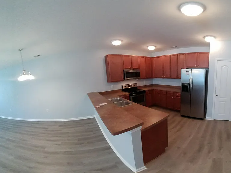908 Southmoor Dr #303 — Photo 32