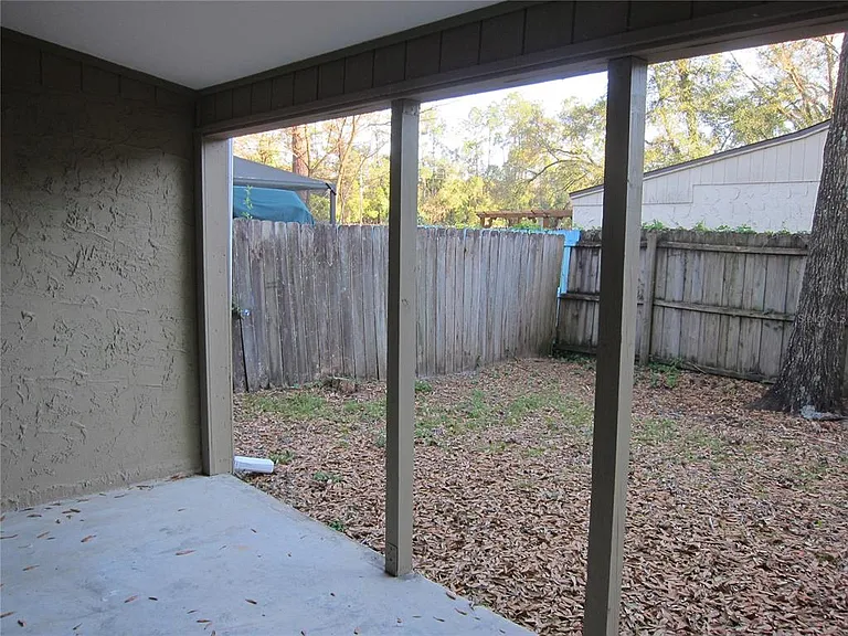 7019 SW 21st Ln — Photo 28