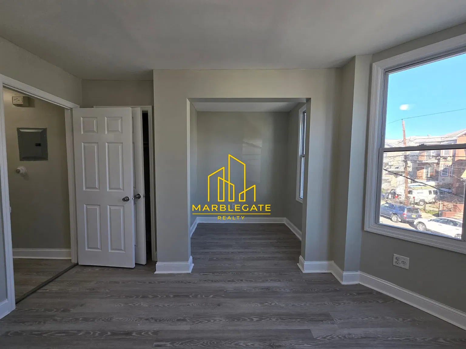 4 bed, 1200 sqft, $2,150 — Photo 3