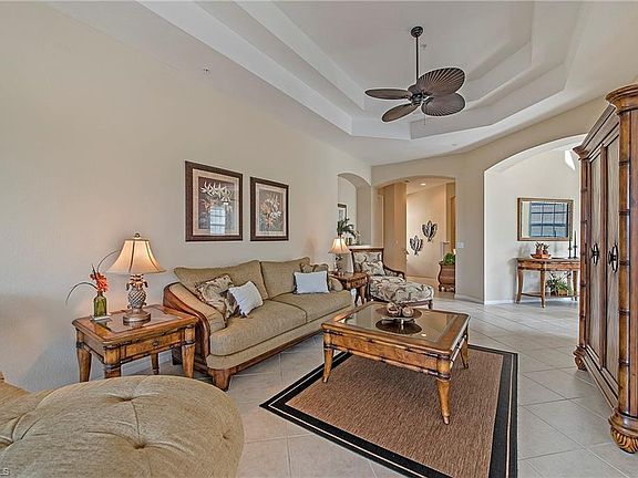 3rd image of 10060 Valiant Ct APT 201