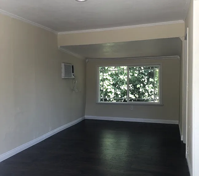 222 S Eureka St #7 — Photo 5