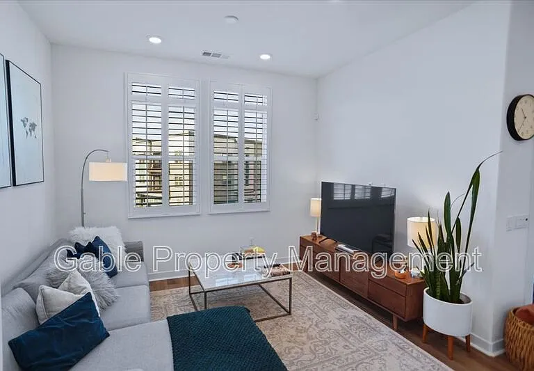 26955 Prospector Rd #303 — Photo 2
