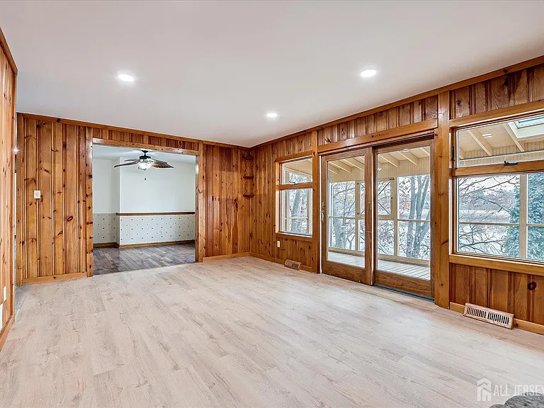 23 Cardownie St — Photo 10