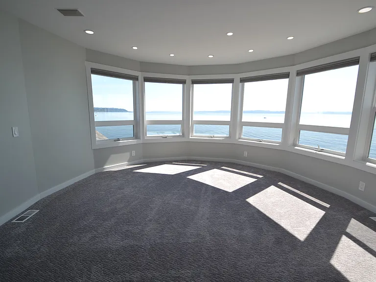 3504 Beach Dr SW — Photo 17
