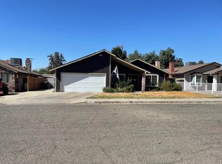 1211 Ohio Pl, Porterville, CA